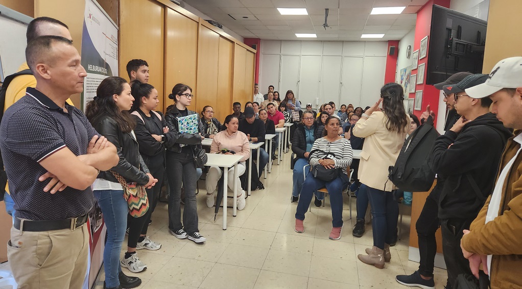 Iniciación de cursos de "Formación para la empleabilidad y el empoderamiento de la diáspora colombiana en Bizkaia" y socialización de la MNSC