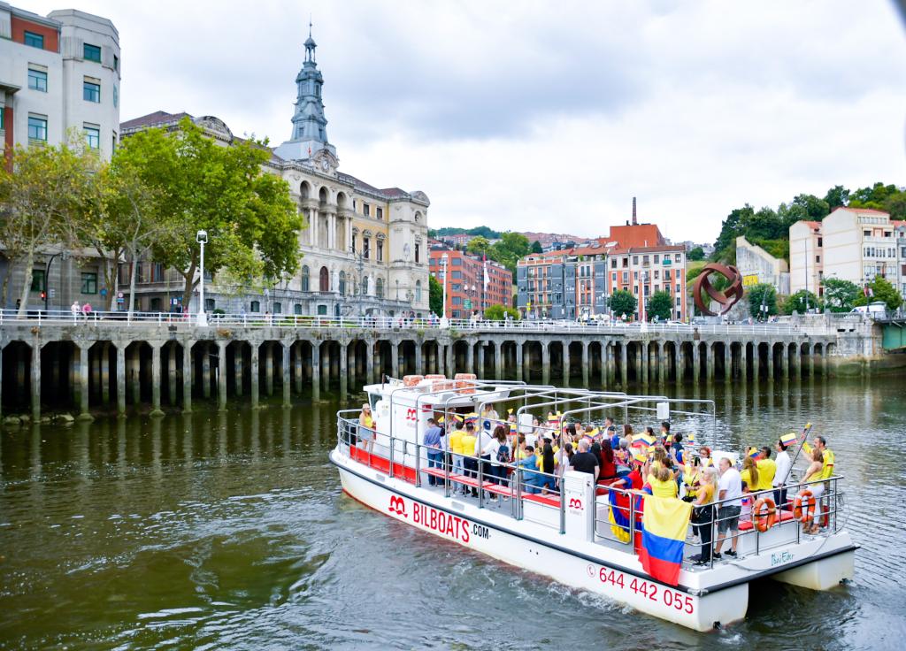 Los colombianos en España conmemoraron los 212 años de la Independencia de Colombia Junto al Consulado de Colombia en Bilbao 