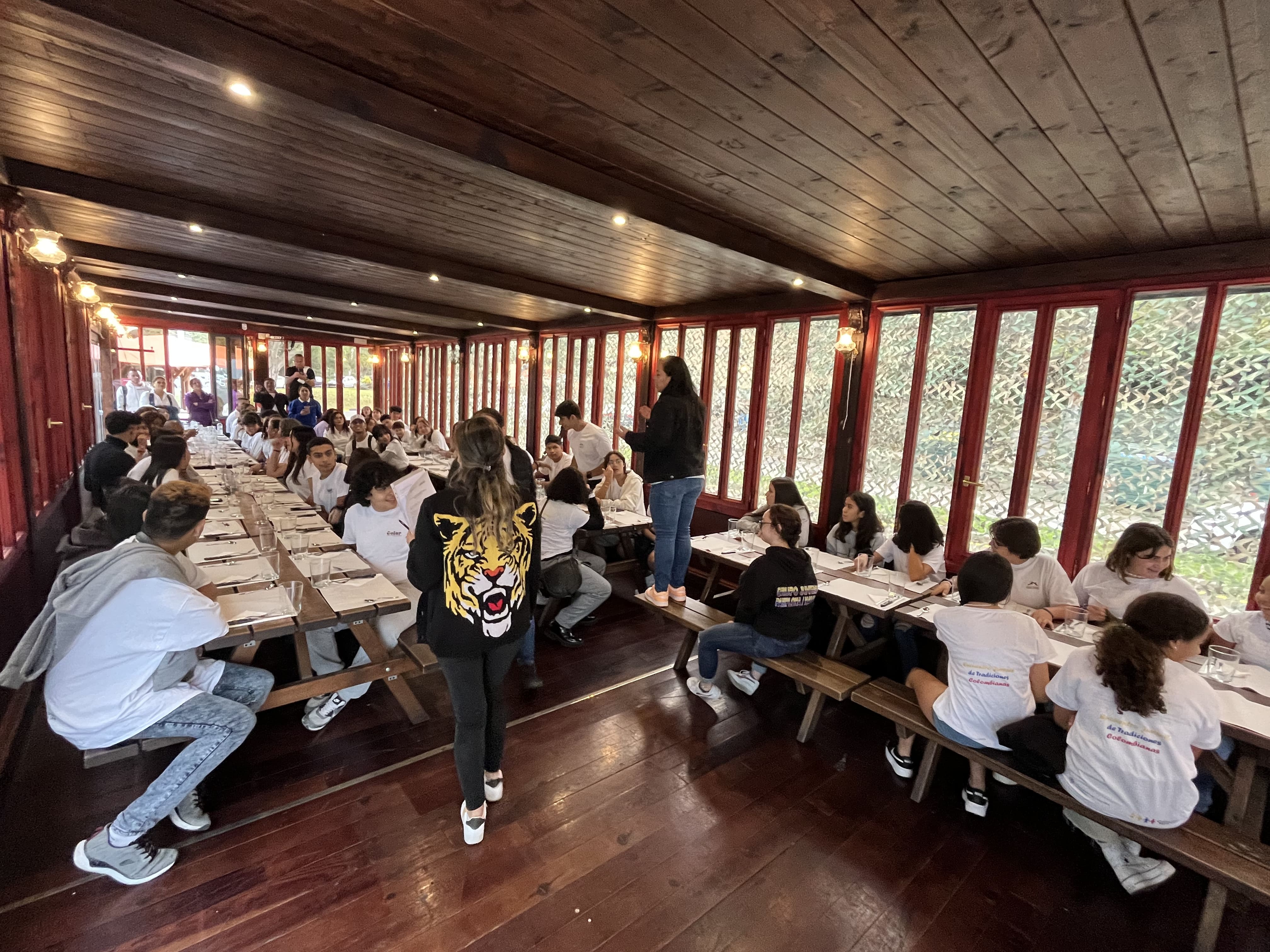 "Encuentro Juvenil de Tradiciones Colombianas"