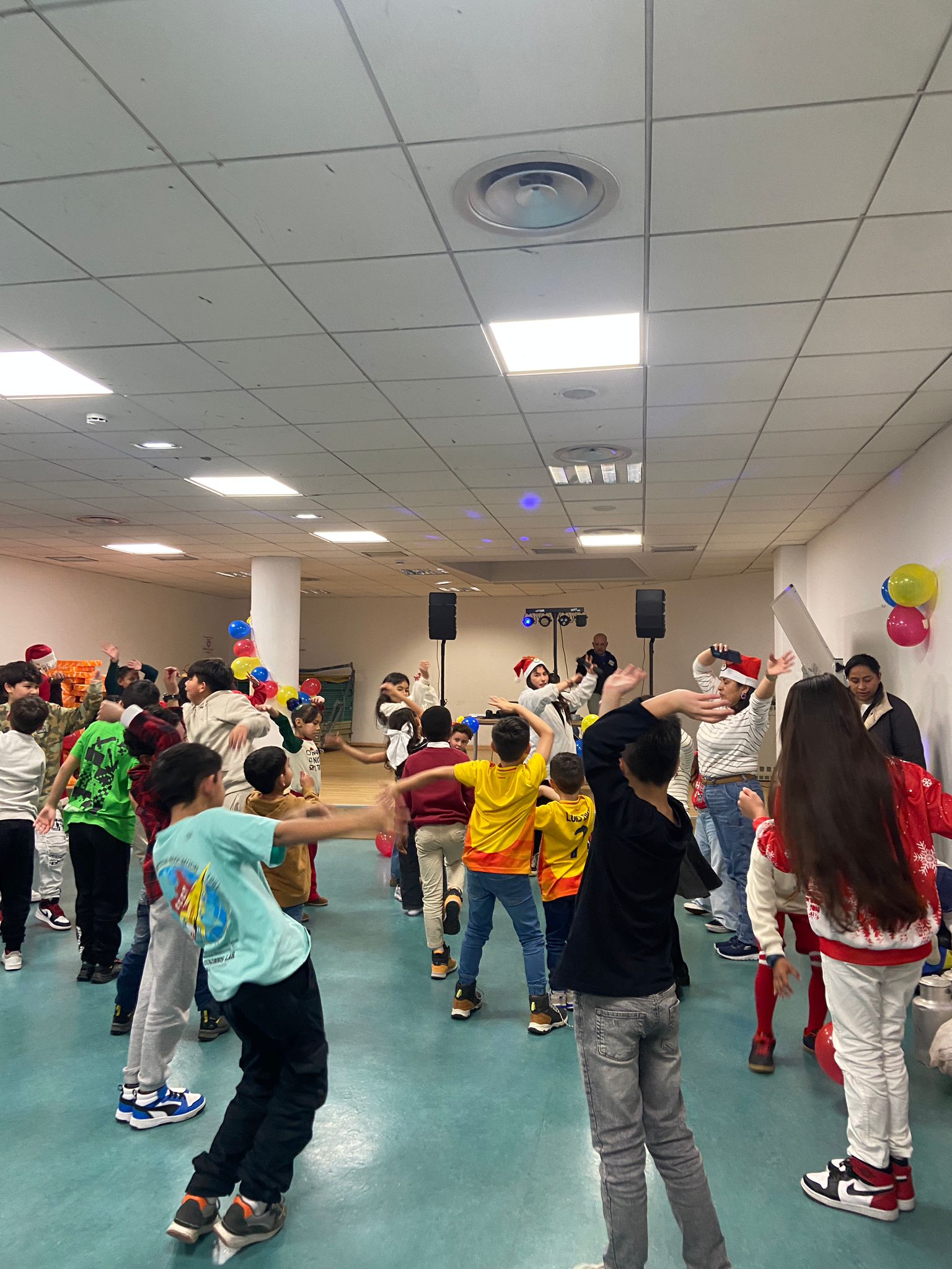 Consulado de Colombia en Bilbao celebra la Navidad con las familias de la circunscripción