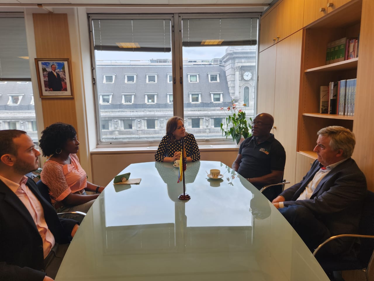 Consulado en Bilbao acompaña la presentación de la cartilla “FÚTBOL: Juego, Emoción e Inclusión” de la fundación “Semilla de Oportunidades” de Quibdó, Choco