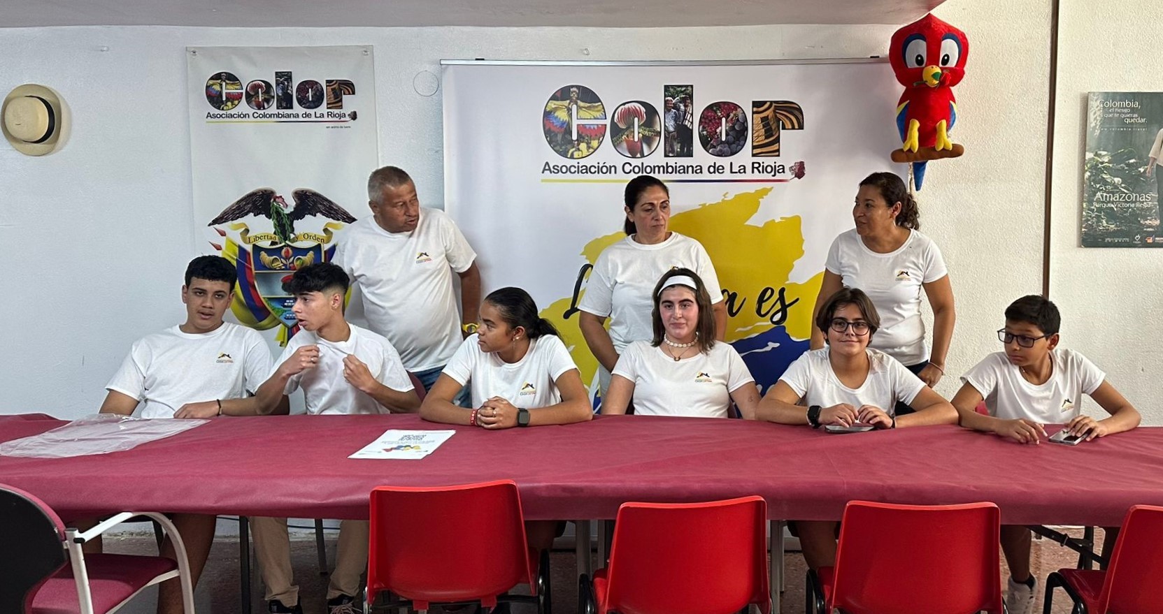 Primera sesión del proyecto "Encuentro Juvenil de Tradiciones Colombianas"