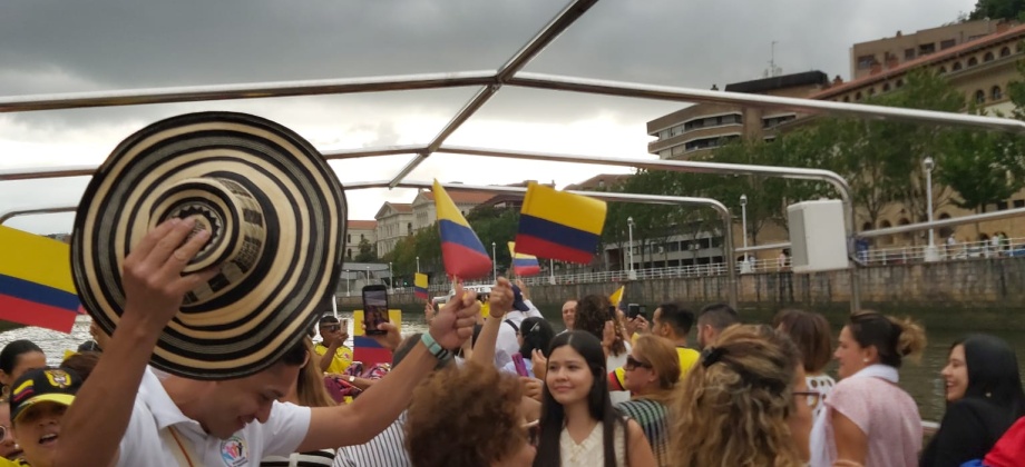 Los colombianos en España conmemoraron los 212 años de la Independencia de Colombia Junto al Consulado de Colombia en Bilbao 