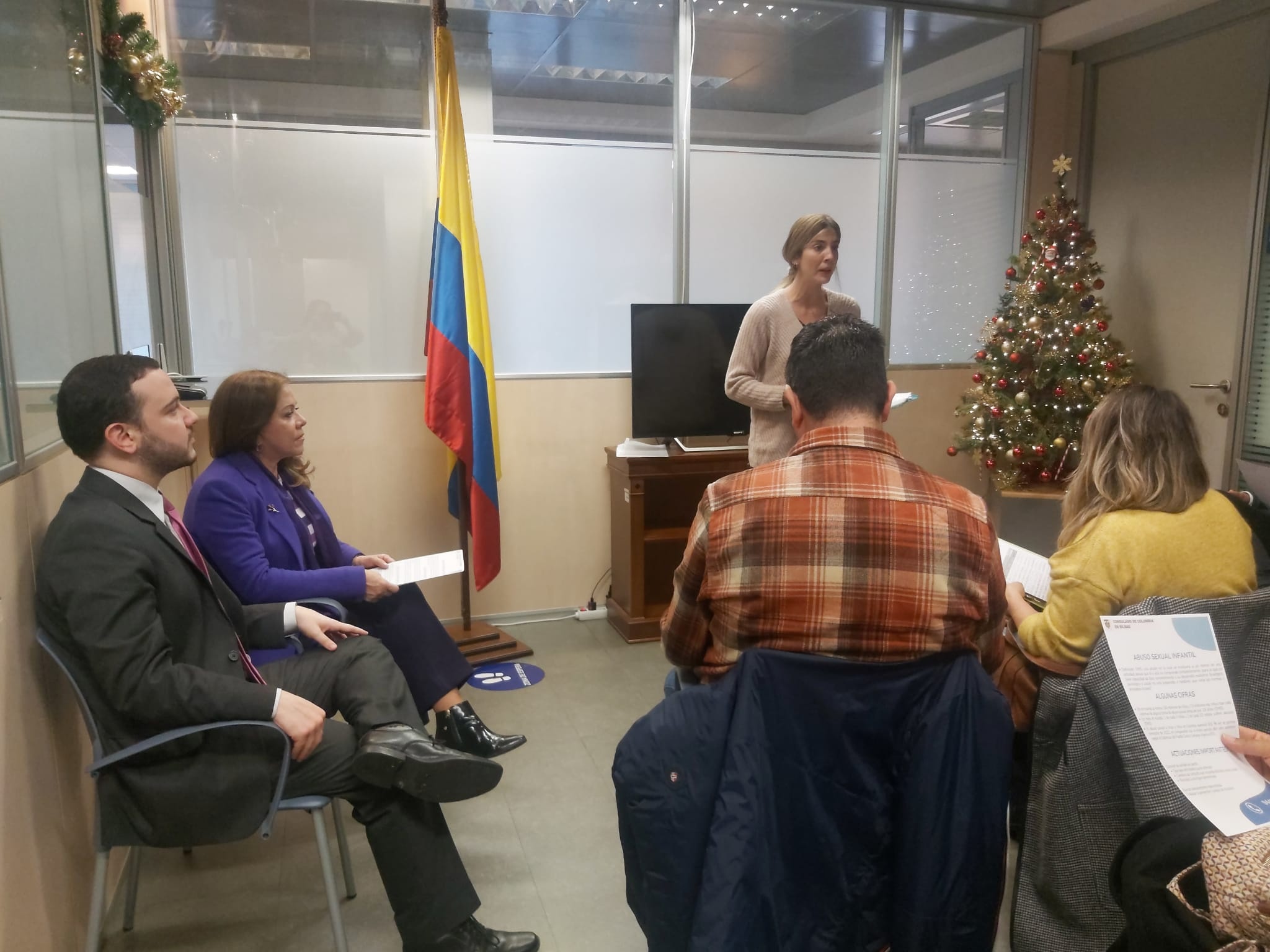 Consulado de Colombia en Bilbao realizó charla formativa sobre prevención del abuso sexual infantil