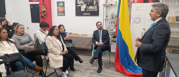 25 colombianos recibieron certificado del curso de formación socio-sanitaria a personas en situación de dependencia y/o con discapacidad 