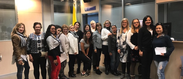 Connacionales aprendieron sobre la importancia de la prevención del Cáncer de Cuello Uterino en el taller realizado en el Consulado de Colombia 