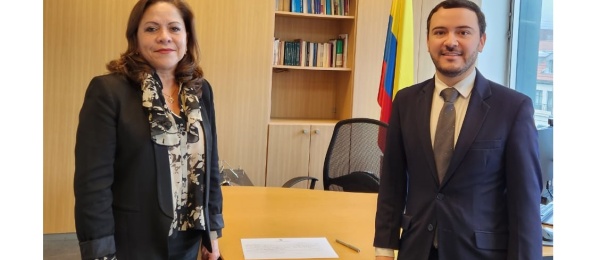 Embajadora de Carrera Diplomática, María del Pilar Gómez Valderrama, tomó posesión como Cónsul General de Colombia en Bilbao